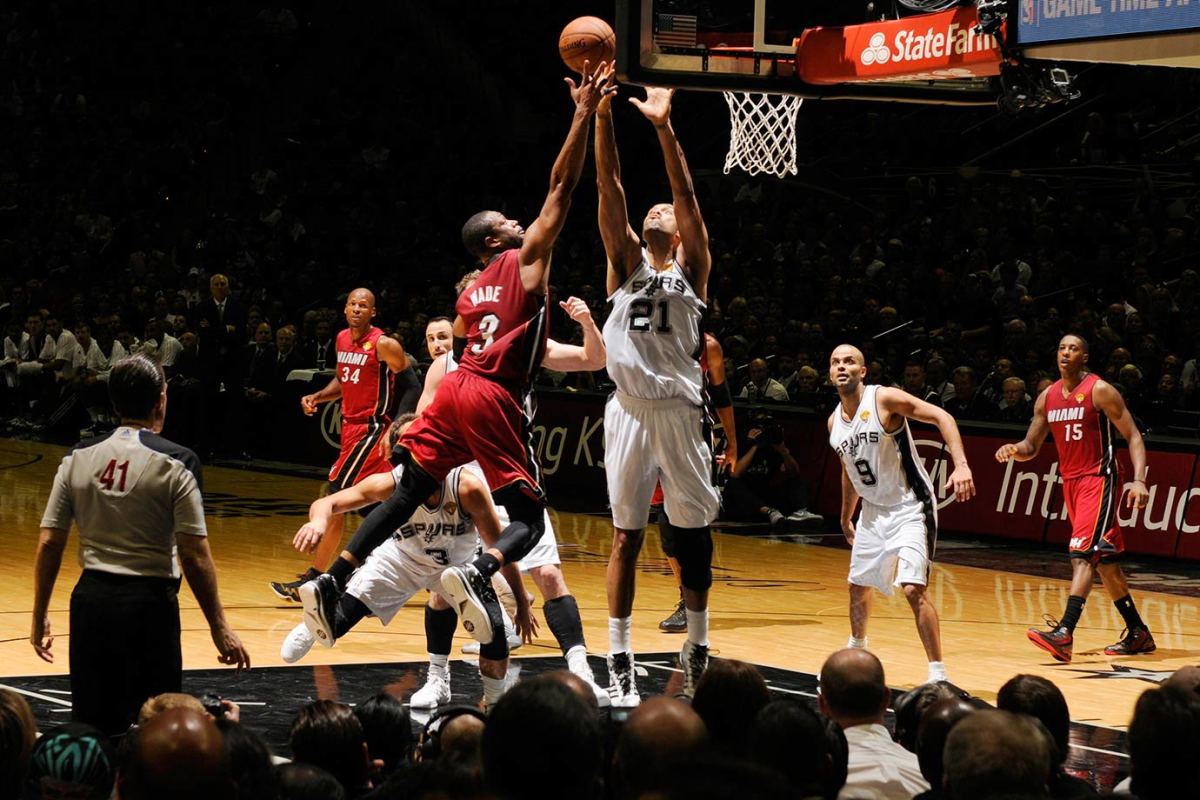 2014-0605-Dwyane-Wade-Tim-Duncan-X158309_TK1_603.jpg